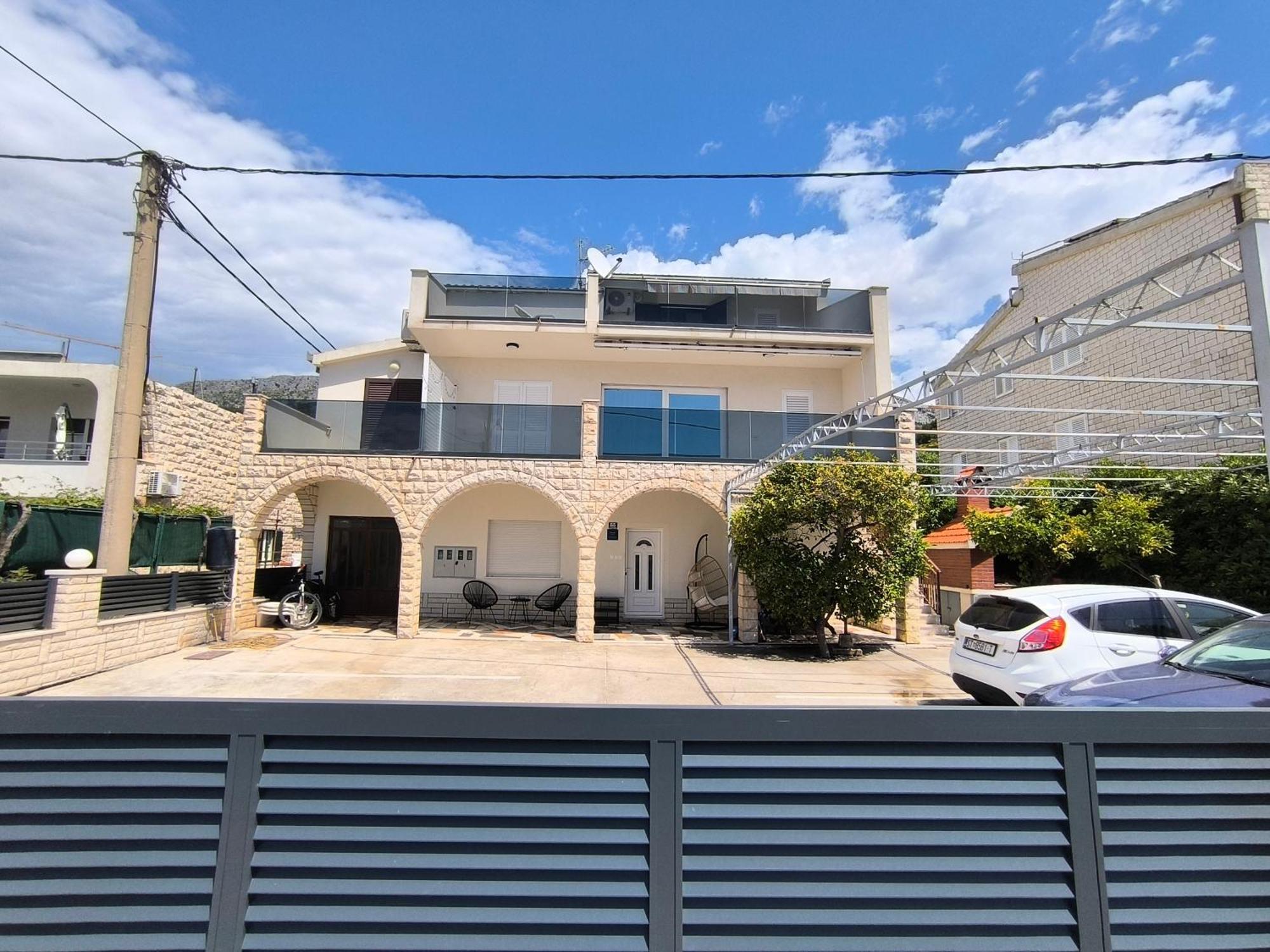 פודסטראנה Apartments Villa Tanja מראה חיצוני תמונה
